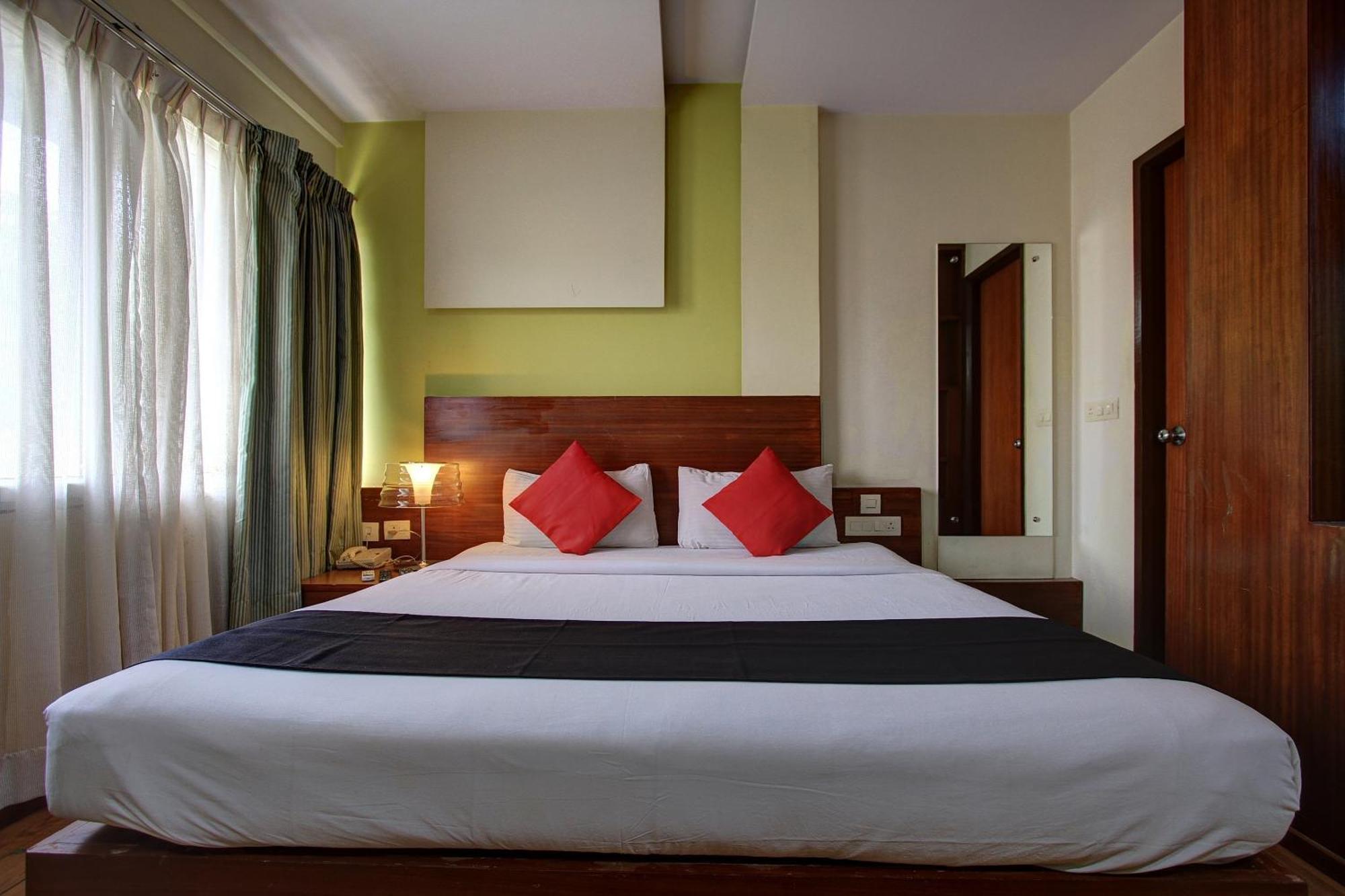 Townhouse Jp Residency Near Delhi Airport Hotel New Delhi Exterior photo